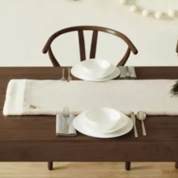NEW UGG Dawson 72-Inch Table Runner in Oatmeal - Soft - Fluffy - Classic - Picture 3 of 3